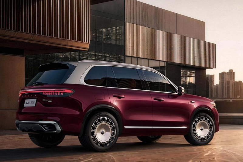 Роскошный кроссовер Geely Monjaro Plus готовится к старту продаж